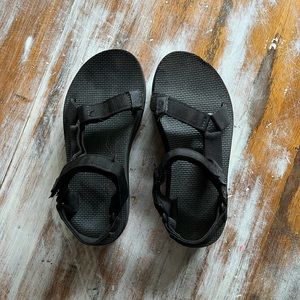 Teva Flatform Universal Chunky Sandals (Black)